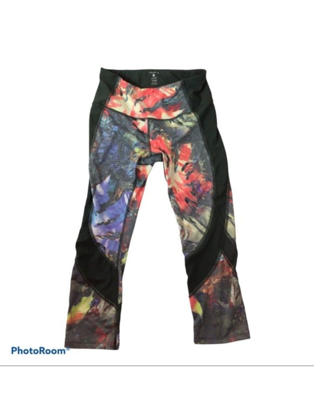 Layer8 Womens Activewear Capri Leggings*Size S Polyester/Spandex*Black Panels